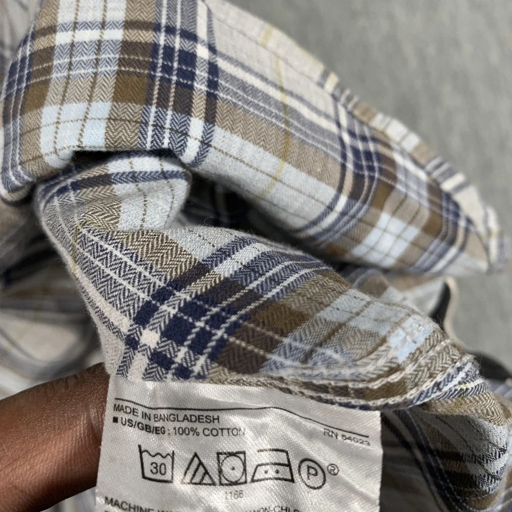 Banana Republic Shirt Mens XL‎ Gray Plaid Camden Fit Short Sleeve Button Front